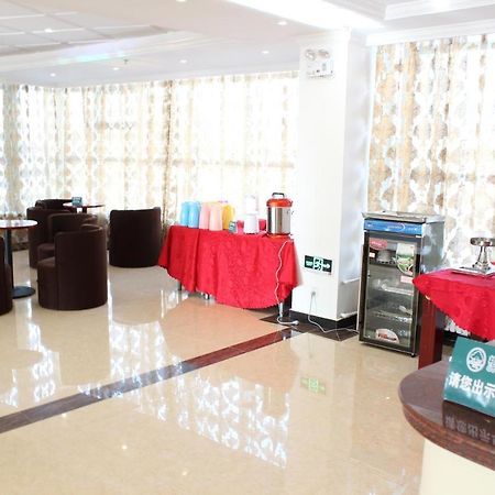 Greentree Inn Shanghai Pudong Airport Wild Animal Park Express Hotel Nanhui Bagian luar foto