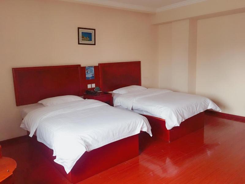 Greentree Inn Shanghai Pudong Airport Wild Animal Park Express Hotel Nanhui Bagian luar foto