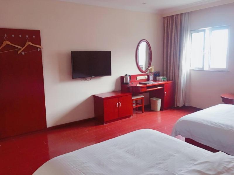 Greentree Inn Shanghai Pudong Airport Wild Animal Park Express Hotel Nanhui Bagian luar foto