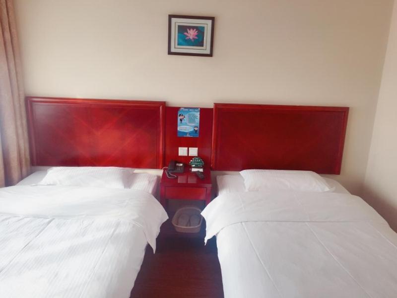 Greentree Inn Shanghai Pudong Airport Wild Animal Park Express Hotel Nanhui Bagian luar foto