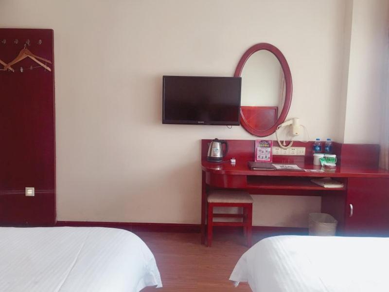 Greentree Inn Shanghai Pudong Airport Wild Animal Park Express Hotel Nanhui Bagian luar foto